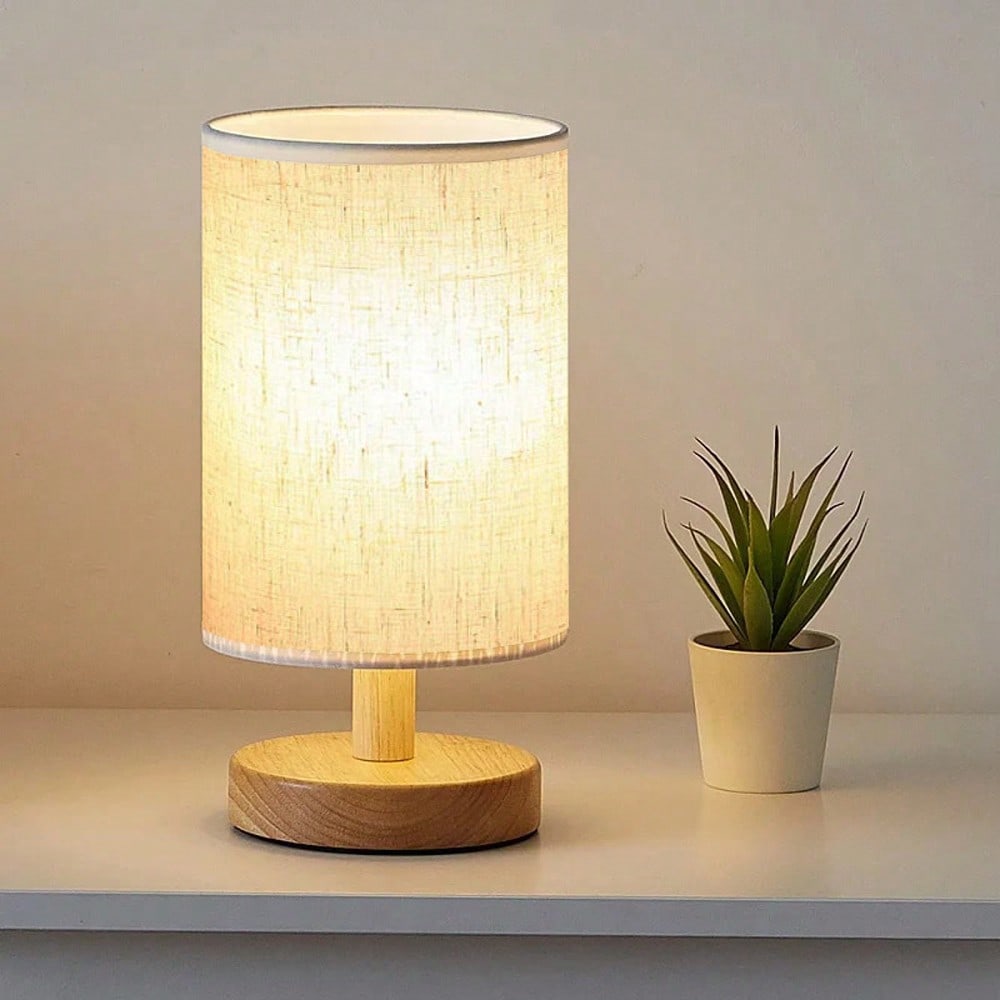 Room Lighting Bedroom Decor - モダンな北欧風の木製と布製の装飾テーブルランプ。寝室のベッドサイド照明、書斎、またはゲストハウスの小さなLEDナイトライトとして最適です。 優れた室内照明として最適で、クリスマスにもぴったりです。SR260327144401643282873
