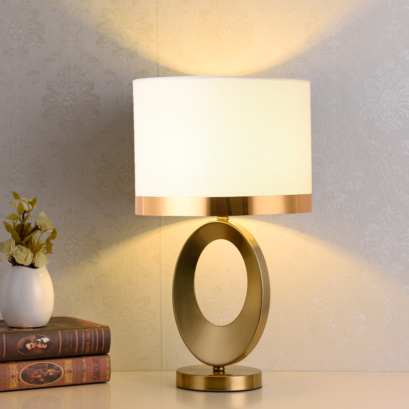 北欧風ライトラグジュアリー小型デスクランプ寝室リビングルーム - Room Lighting Bedroom Decor のレビューと価格