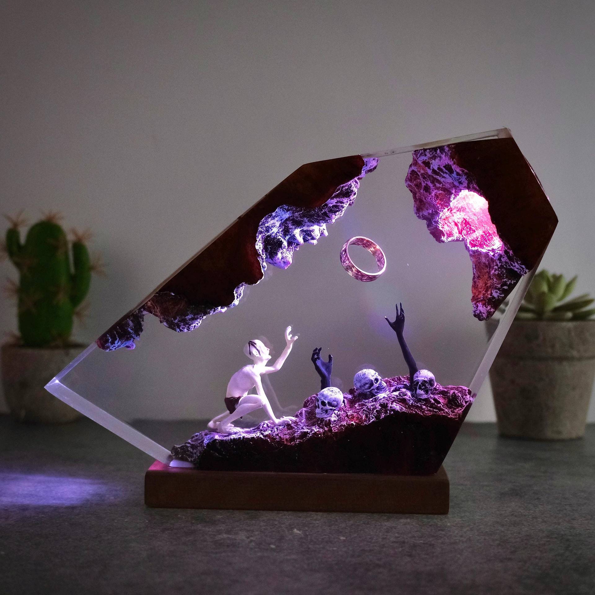 ゴラムパワーリング樹脂製ライトダークロードリングファンタジー - Lighting World Decor のレビューと価格